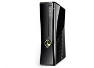 Xbox 360 Slim in seine