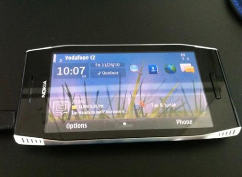  Nokia X7-00